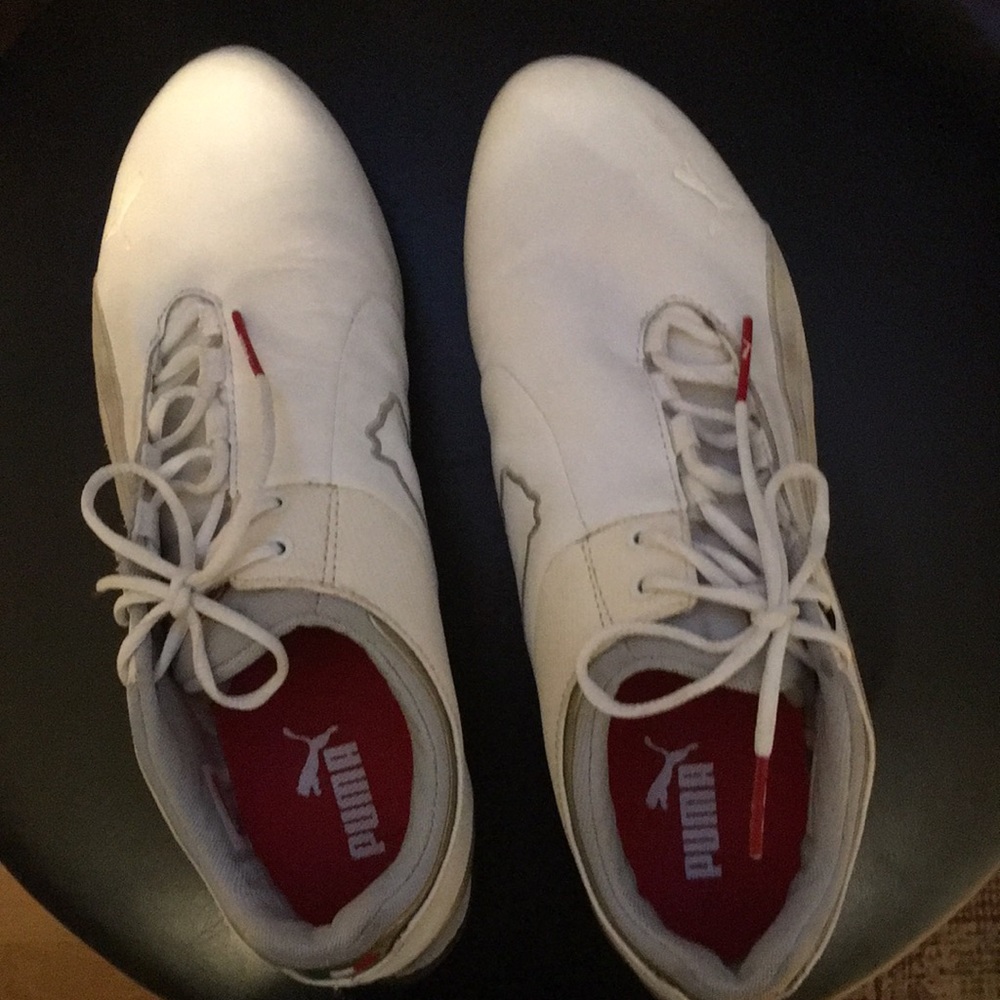 Women shoes, excellent condition. Open to offers.